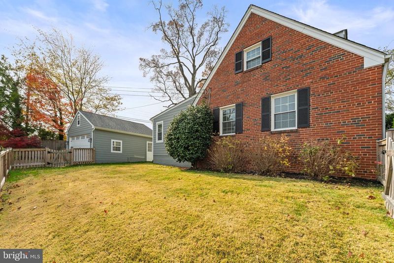 5100 23rd Rd N, Arlington, VA 22207