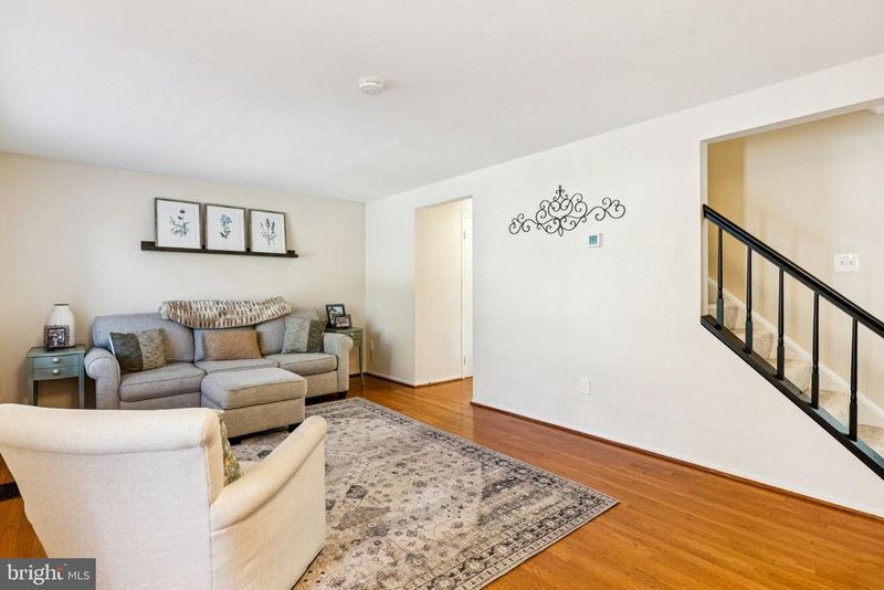 7864 Archbold Ter, Cabin John, MD 20818