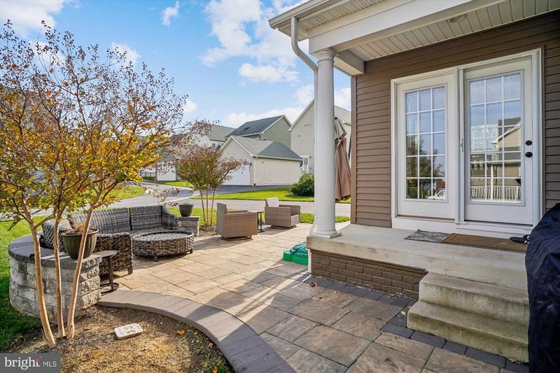 4695 Puller Dr, Jefferson, MD 21755
