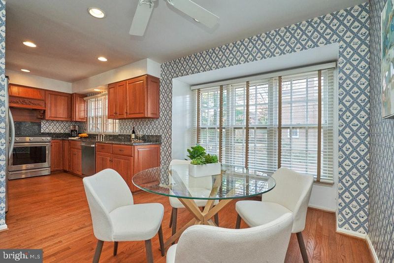 5116 Woodmire Ln, Alexandria, VA 22311