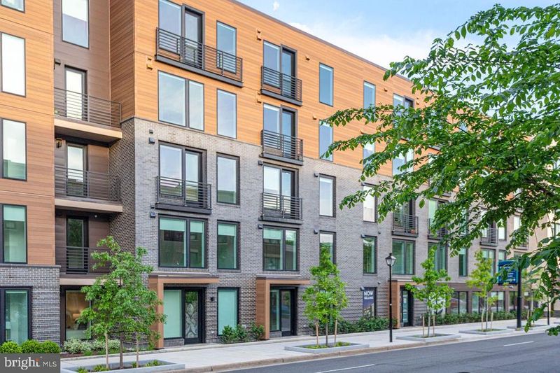 701 N Henry St #205, Alexandria, VA 22314