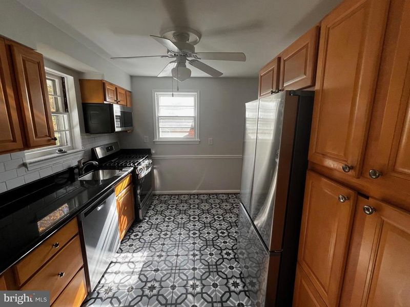3208 Lassie Ave, Suitland, MD 20746