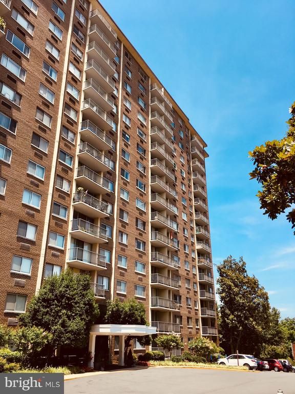 2059 Huntington Ave #1403, Alexandria, VA 22303