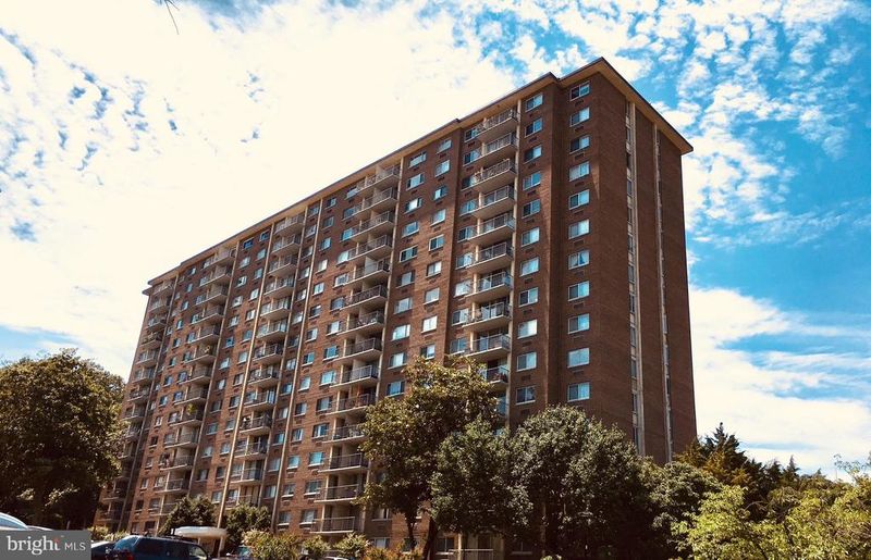 2059 Huntington Ave #1403, Alexandria, VA 22303