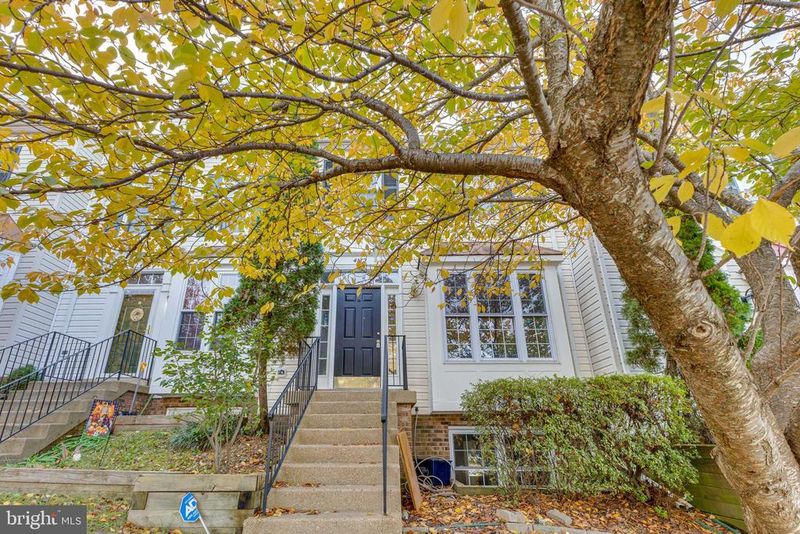4172 Ashmere Cir, Dumfries, VA 22025