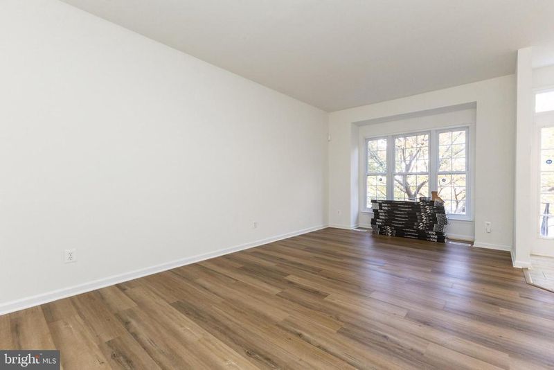 4172 Ashmere Cir, Dumfries, VA 22025
