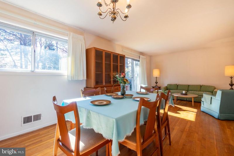 8403 Eureka St, District Heights, MD 20747