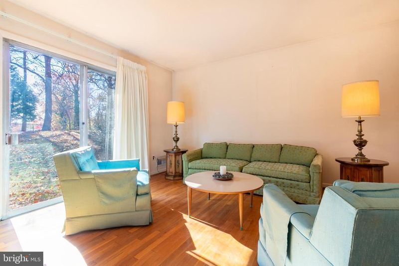 8403 Eureka St, District Heights, MD 20747