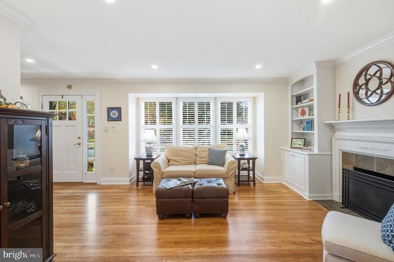 625 Prospect Pl, Alexandria, VA 22304