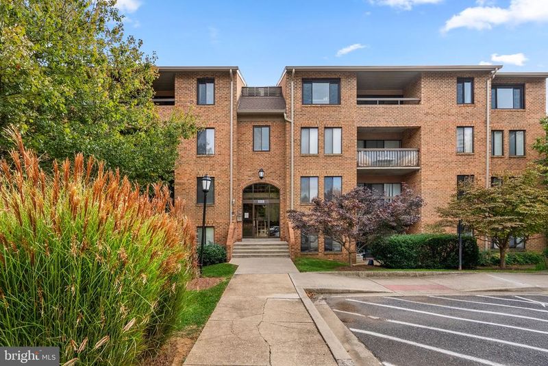 11315 Commonwealth Dr #101, Rockville, MD 20852