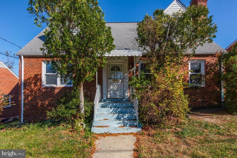 710 Somerset Pl, Hyattsville, MD 20783