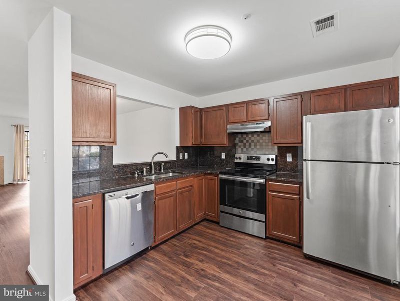 4233 Apple Orchard Ln #2, Suitland, MD 20746