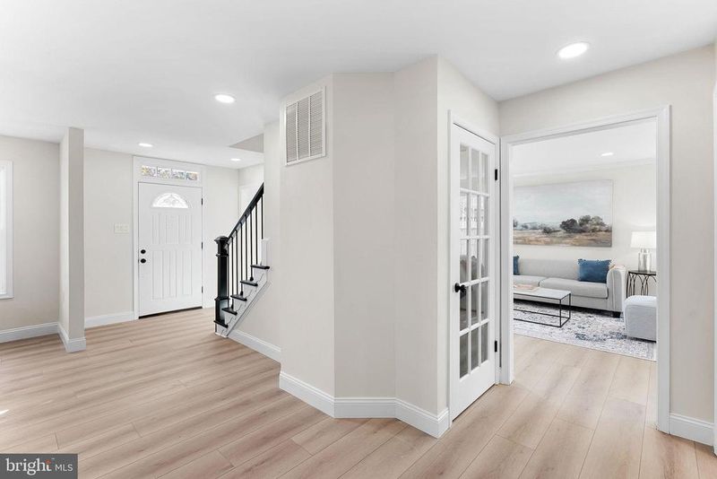 220 North St NE, Leesburg, VA 20176