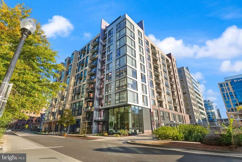 37 L St SE #1102, Washington, DC 20003