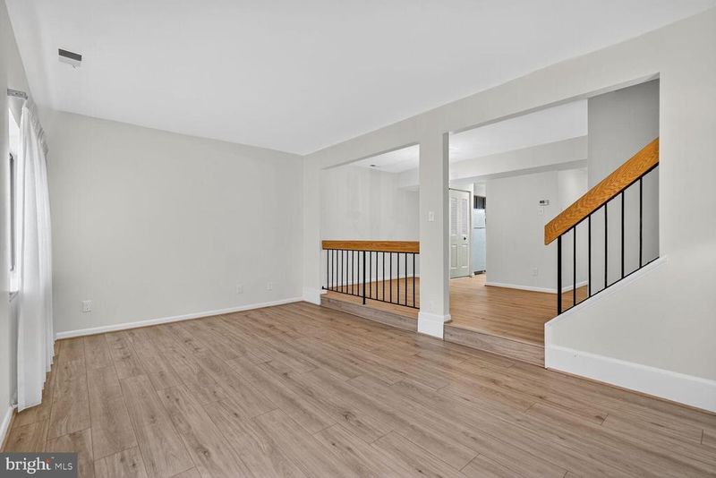 8241 Canning Ter, Greenbelt, MD 20770