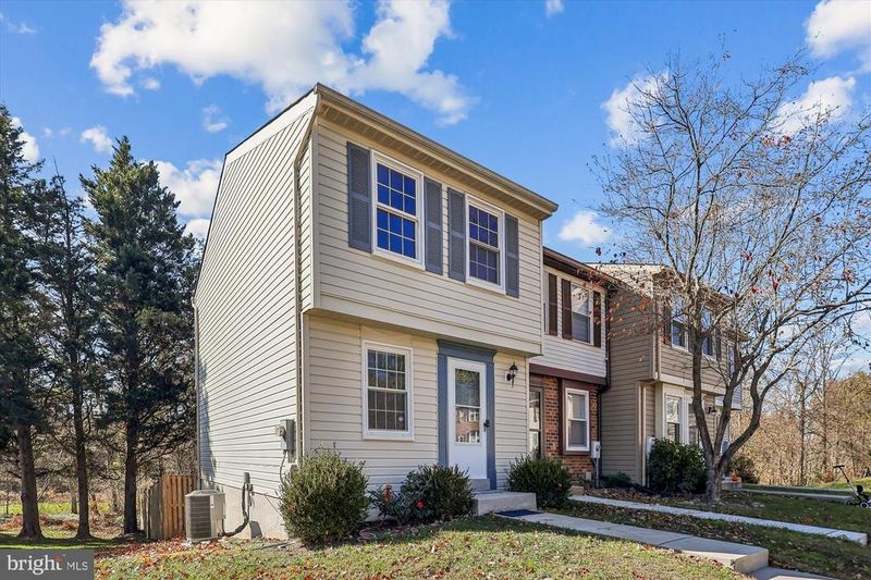 10687 Glen Hannah Dr, Laurel, MD 20723
