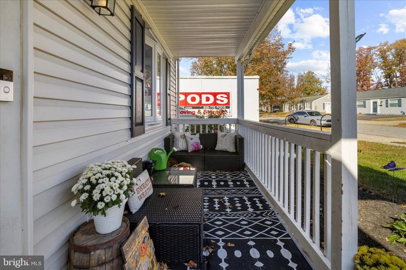 1017 Thomas Rd, Glen Burnie, MD 21060