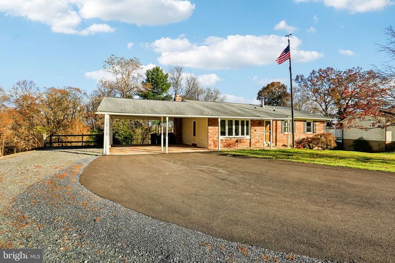 21 Garfield Ct, Gaithersburg, MD 20882