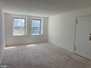 2852 S Buchanan St #B2, Arlington, VA 22206