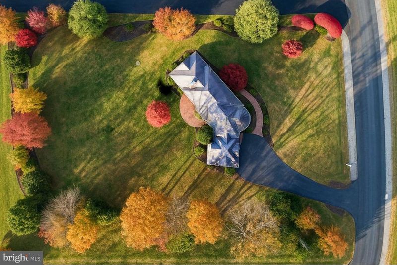 10747 Riverscape Rn, Great Falls, VA 22066