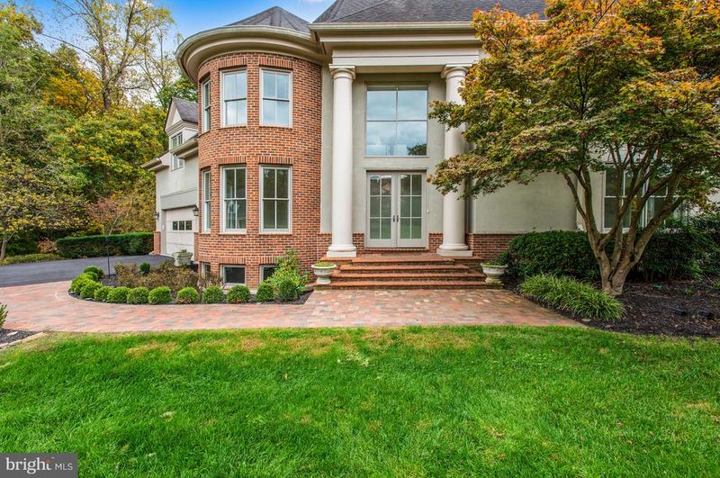 10747 Riverscape Rn, Great Falls, VA 22066
