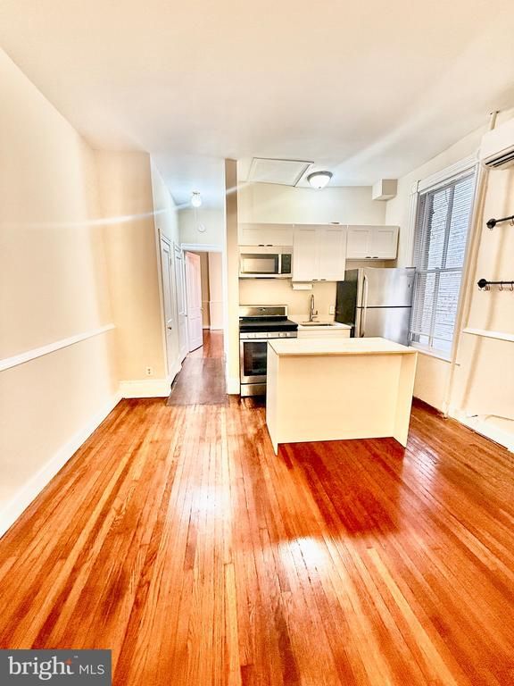 911 Prince St #2, Alexandria, VA 22314