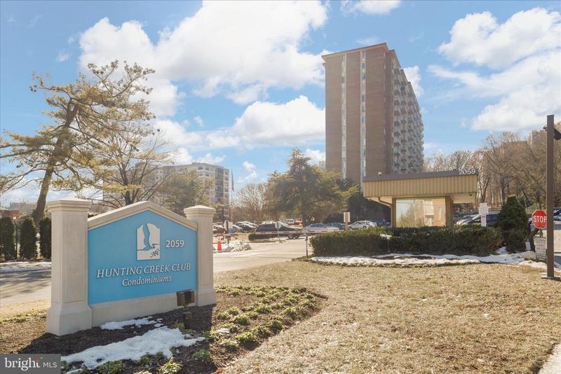 2059 Huntington Ave #1201, Alexandria, VA 22303