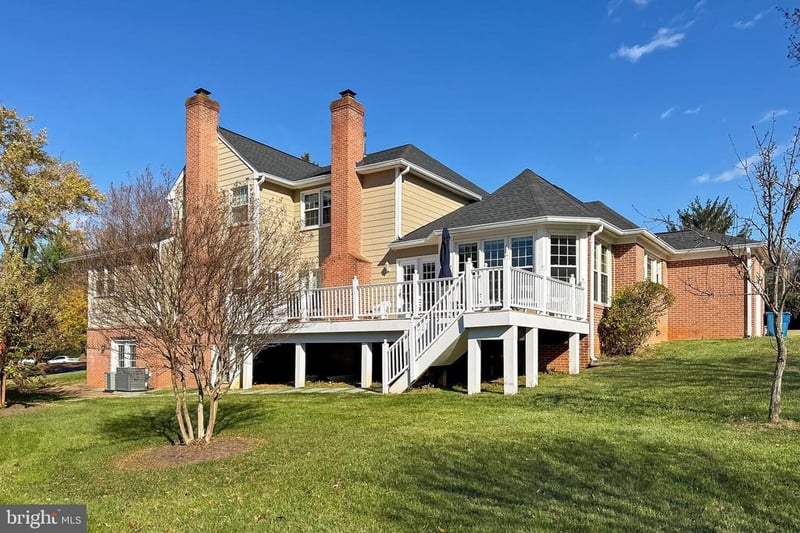 1300 Pinstripe Ct, Vienna, VA 22182