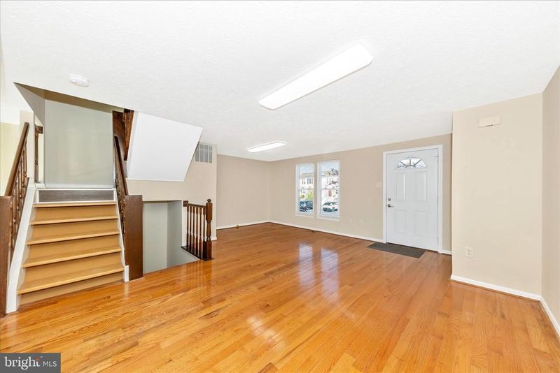 1355 David Ln, Frederick, MD 21703