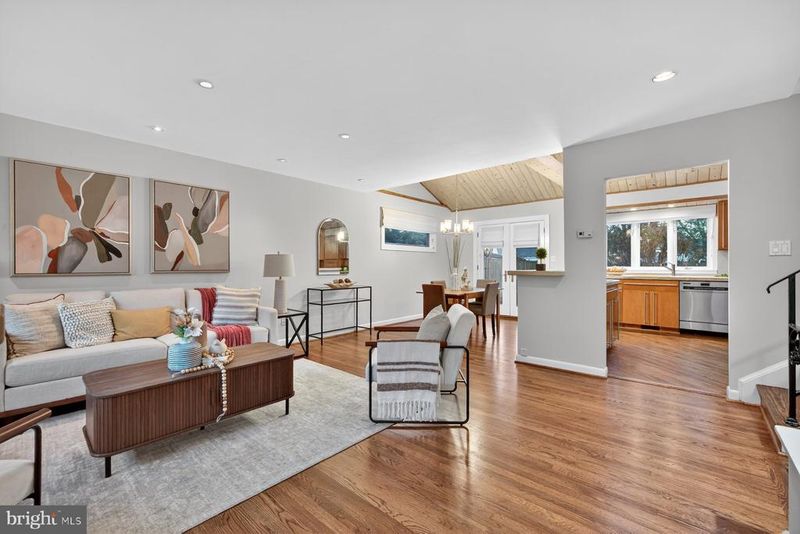 10405 Leslie St, Silver Spring, MD 20902