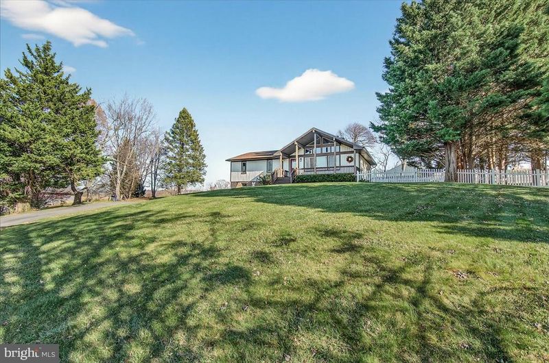 5109 Ella Ct, Jefferson, MD 21755