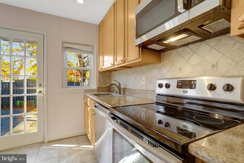 4326 36th St S, Arlington, VA 22206