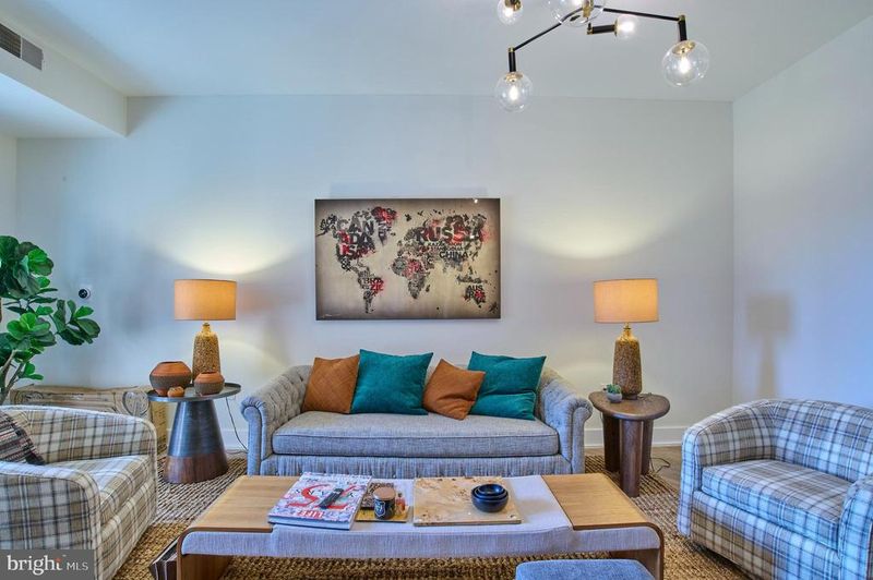1000 New Jersey Ave SE #1029, Washington, DC 20003
