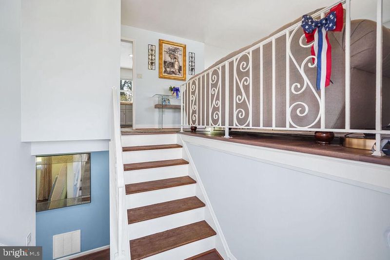1804 Glendora Dr, District Heights, MD 20747