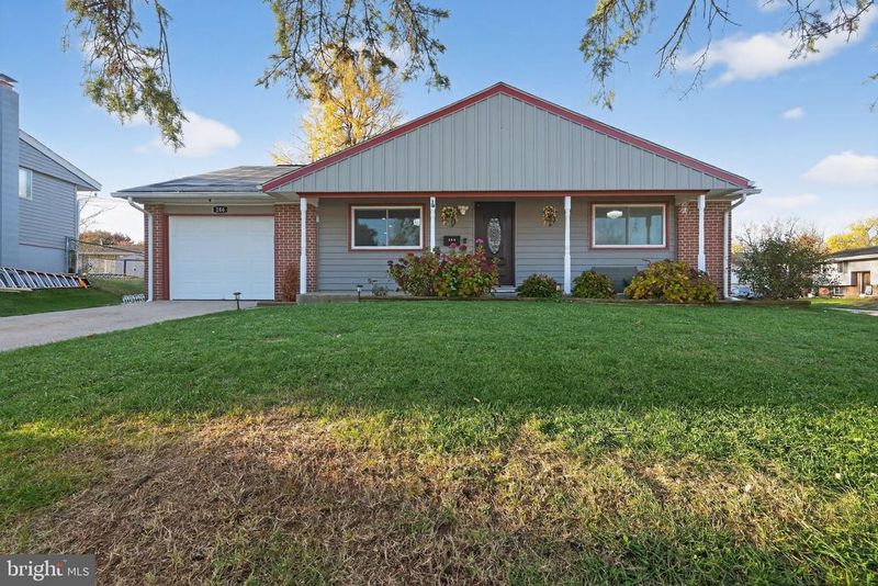 286 Pinoak Ln, Frederick, MD 21701