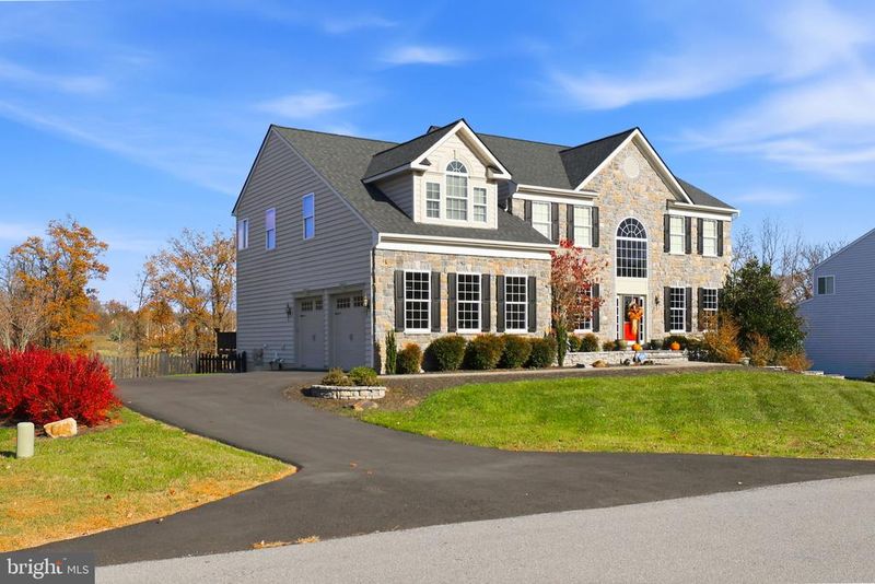 36514 Winding Oak Pl, Purcellville, VA 20132