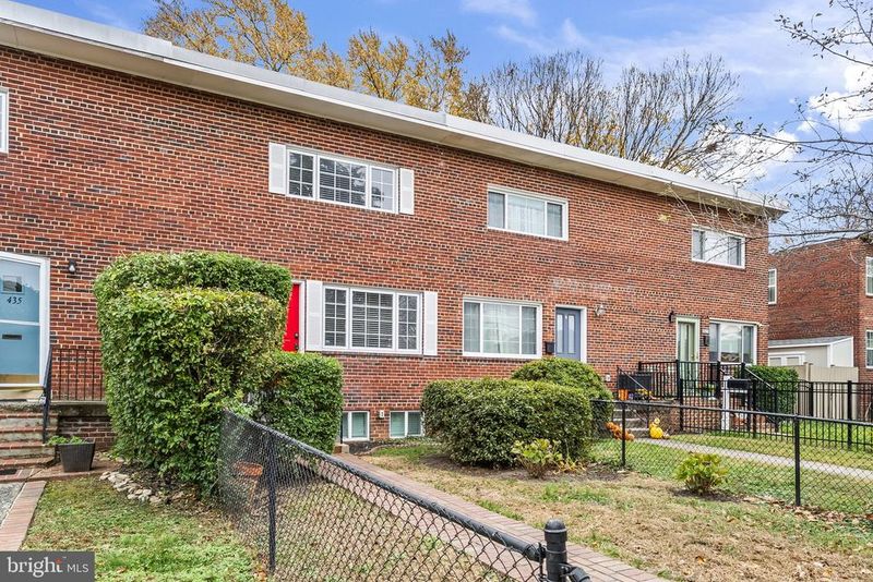 433 Earl St, Alexandria, VA 22314