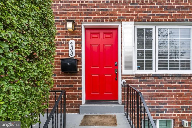 433 Earl St, Alexandria, VA 22314
