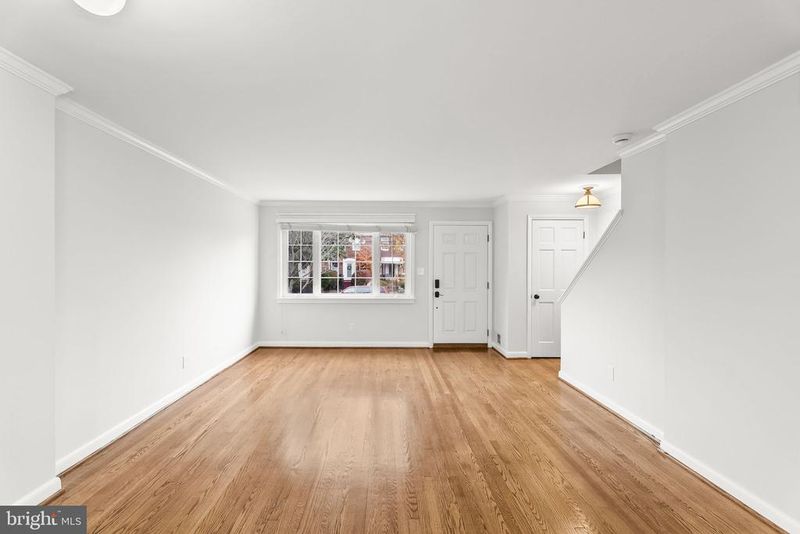 433 Earl St, Alexandria, VA 22314