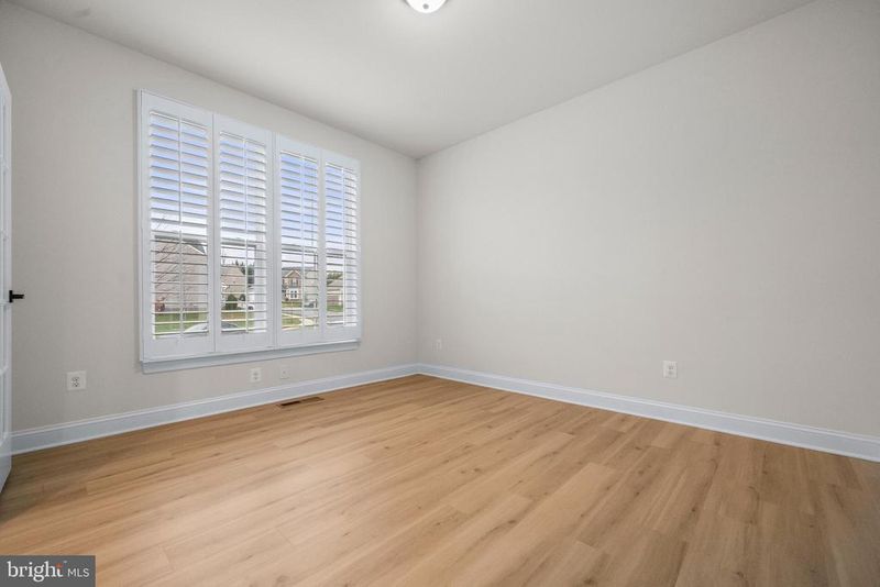 9516 Kimbleton Hall Loop, Manassas Park, VA 20111