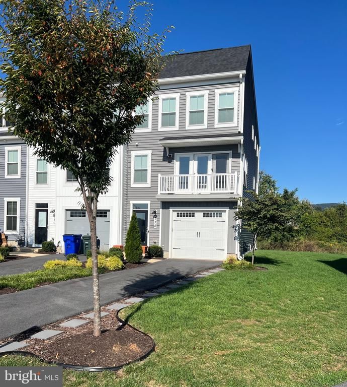 738 Tatum Ct, Frederick, MD 21702