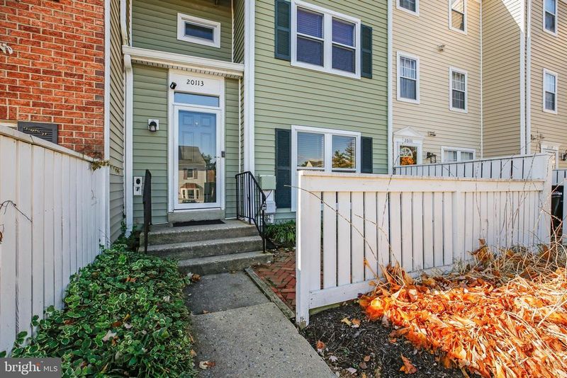 20113 Locustdale Dr #304, Germantown, MD 20876