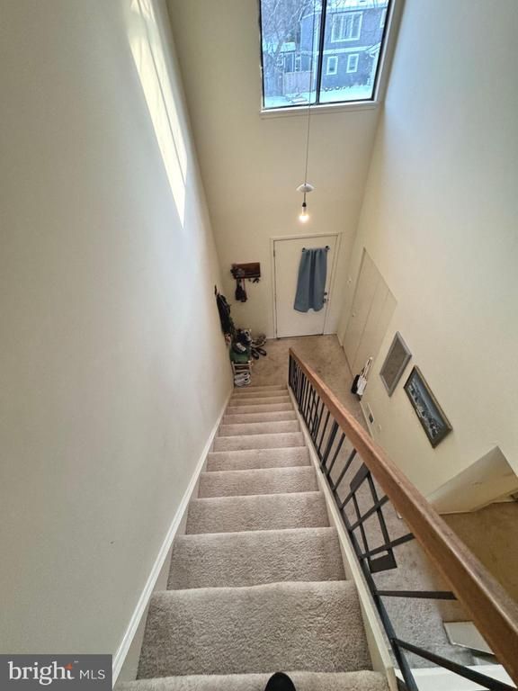 6363 11th Rd N, Arlington, VA 22205