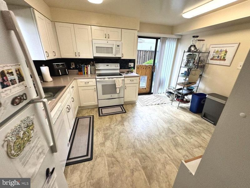 6363 11th Rd N, Arlington, VA 22205