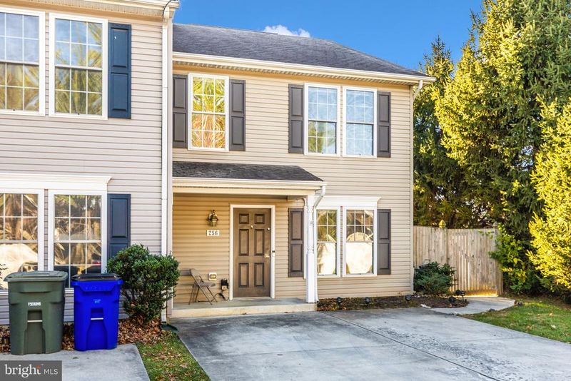 256 W 14th St, Frederick, MD 21701