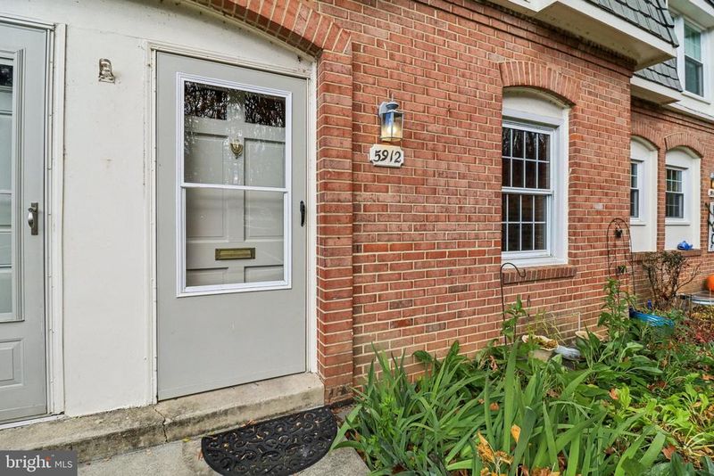 5912 Minutemen Rd #295, Springfield, VA 22152