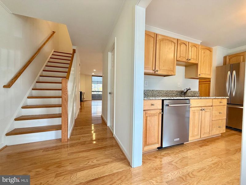 608 15th St S #2, Arlington, VA 22202