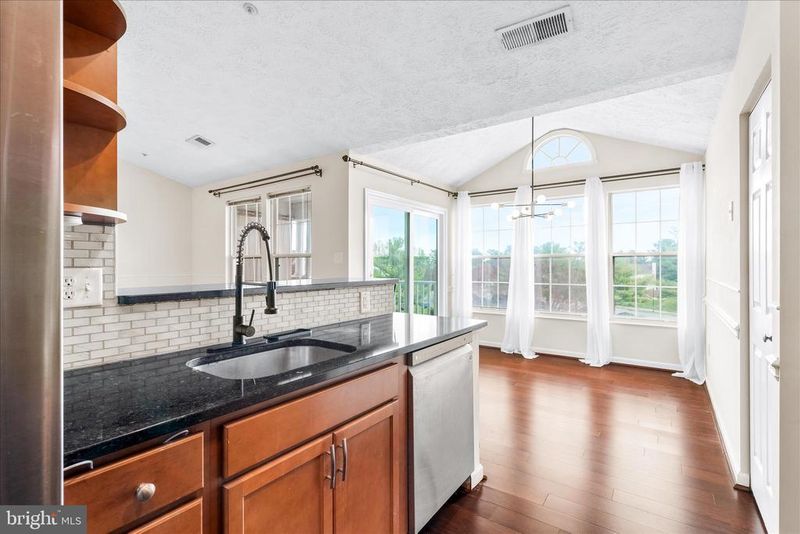 5640 Wade Ct #J, Frederick, MD 21703