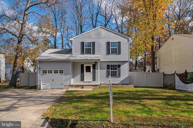 5977 3rd St, Deale, MD 20751