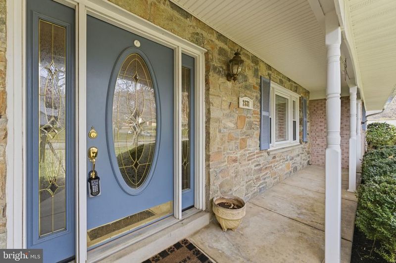 2631 E Meredith Dr, Vienna, VA 22181